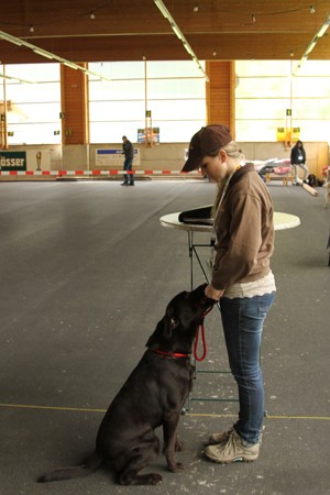 Petra und Duplo vor dem Ring IMG_9898